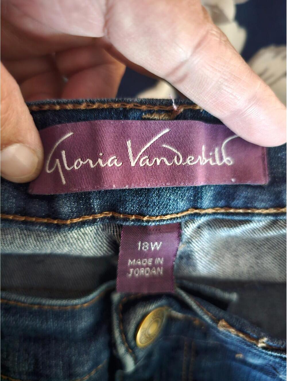 Women's Gloria Vanderbilt Amanda Denim Jeans Pants Size 18 W Blue Straight Leg - Picture 2 of 13